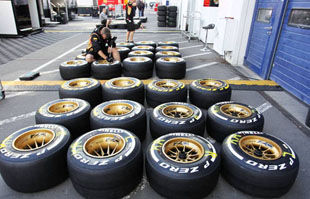 В Lotus хотят, чтобы поставщиком шин осталась Pirelli