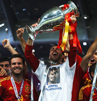 Серхио Рамос - лучший игрок Евро-2012