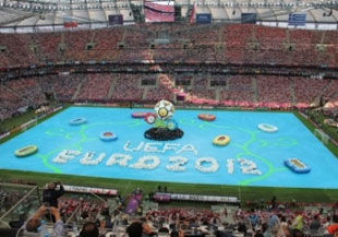 «Я был там» - найди себя на стадионах Евро-2012!