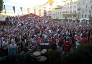 В Польше отдали под суд 228 фанов Евро-2012