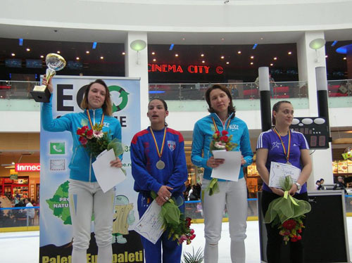 Ченцова и Лелейко завоевывают медали на Trofeului Pellegrini