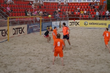 12-й Чемпионат Киева по пляжному футболу, 1 тур: итоги