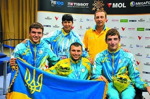 Украинские фехтовальщики-колясочники взяли золото ЧЕ
