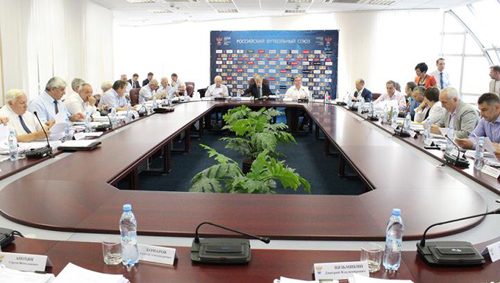 Исполком РФС решит судьбу футбольного Крыма