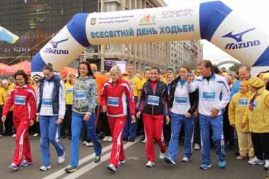 День ходьбы – праздник движения в Киеве + ФОТО