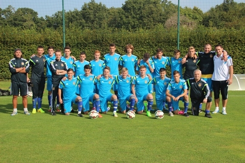 Сборная U-17 начала подготовку к квалификации на Евро-2015