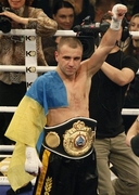 Макс Бурсак переходит в суперсредний вес