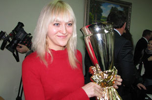 Анна Ушенина готовится к защите титула шахматной королевы