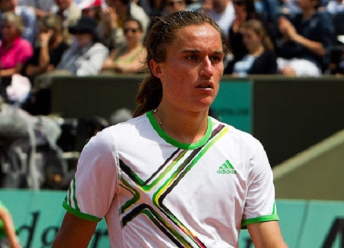 Александр Долгополов покидает турнир в Базеле
