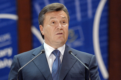 Как Янукович сборную поздравлял + ВИДЕО