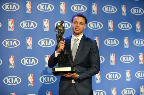 Стефен Карри признан MVP сезона в НБА