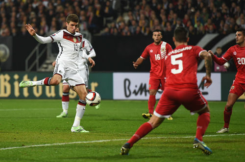 Группа D. Германия забила 4 мяча Гибралтару