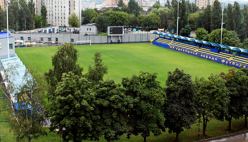 Черноморец и Металлист могут сыграть на стадионе Банникова