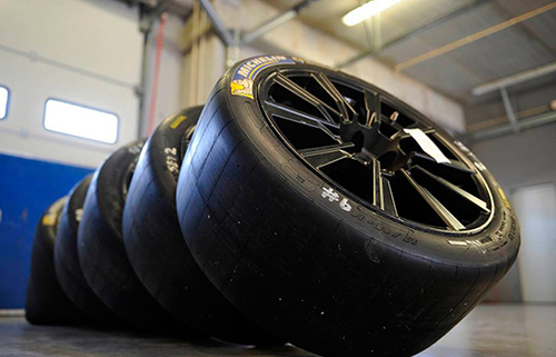 FIA объявила тендер на поставку шин