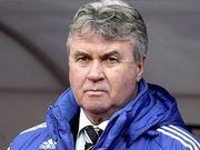 Хиддинк зовет Ленса на матчи против США и Латвии