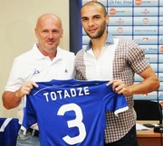 Металлист просматривает защитника тбилисского Динамо