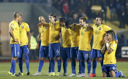 Бразилия уступила Парагваю в четвертьфинале КА-2015