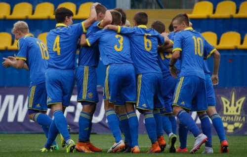 Украина U-17 одолела латышей