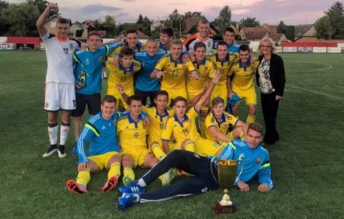 Украина U-19 выиграла турнир в Сербии