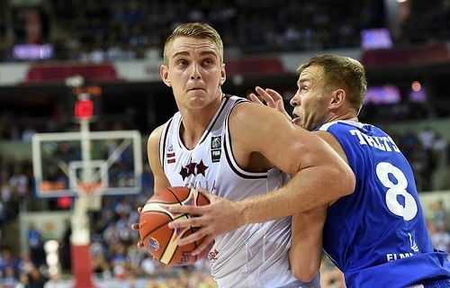 Латвия выходит в четвертьфинал Евробаскета