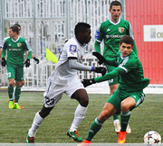 Зимний футбол на Банникова: Олимпик и Ворскла играют вничью