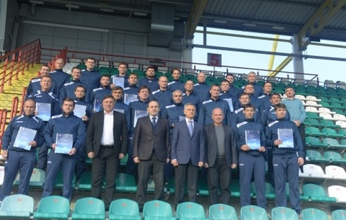 29 украинских тренеров получили дипломы категории А
