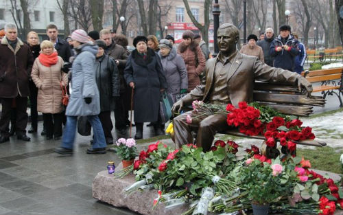 В Кременчуге открыли памятник Олегу Бабаеву