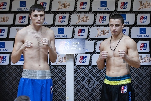 Денис Лазарев проиграл россиянину в AIBA Pro Boxing