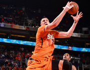 НБА. У Лэня дабл-дабл, Финикс побеждает в овертайме