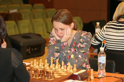 Украинские шахматистки вышли в четвертьфинал ЧМ