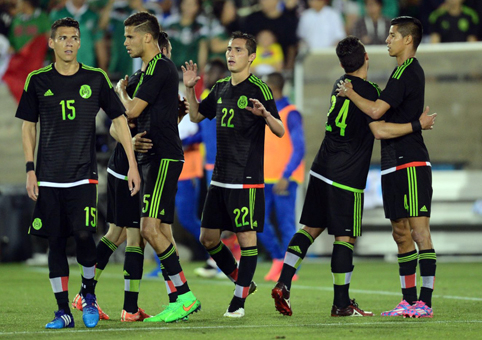 Мексика – Парагвай – 1:0. Видеообзор игры