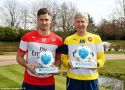 Венгер и Жиру - лучшие в Премьер-Лиге в марте