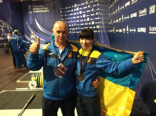 Яна Дьяченко завоевала бронзу на ЧЕ по тяжелой атлетике