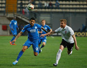 Первая шестерка. Он начинает сердиться