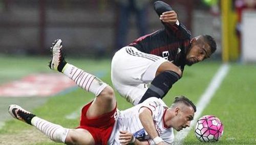 Милан потерял очки в матче с Карпи