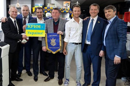 Павелко посетил офис федерации футбола Крыма в Херсоне