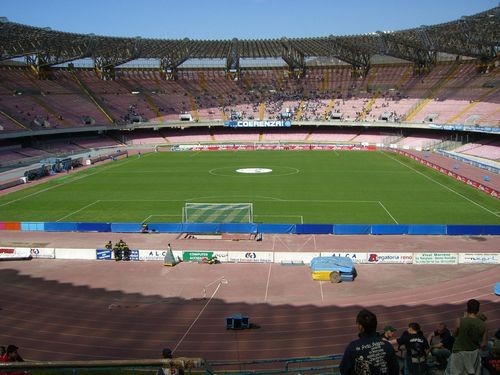 Неаполь выделит €25 млн на модернизацию стадиона Наполи