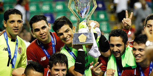 Коста-Рика во второй раз подряд выиграла чемпионат КОНКАКАФ
