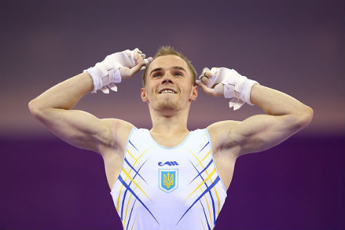 Верняев завоевал серебро ЧЕ в упражнении на брусьях