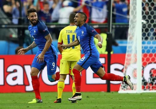 Франция в матче-открытии Евро дожимает Румынию