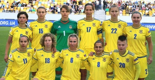 Женская сборная Украины пожелала мужской выиграть Евро-2016