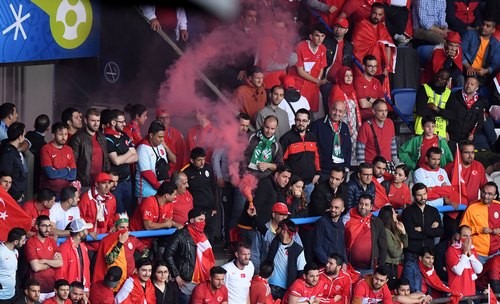 Турецкий фанат разбил телевизор из-за жестокого розыгрыша