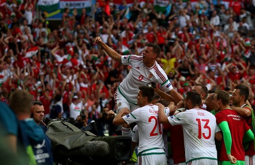 Венгрия выгрызает ничью в матче с Исландией