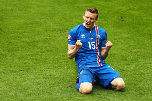 Исландия вырывает победу у Австрии