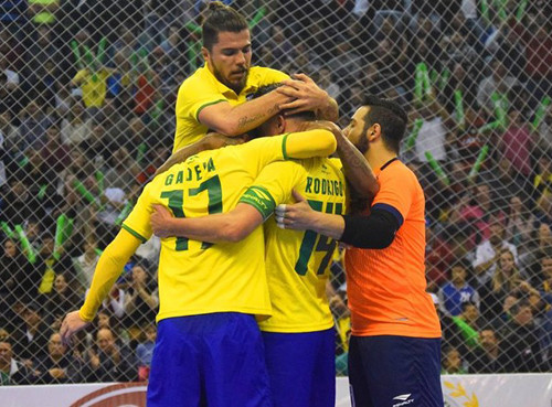 Бразилия в третий раз сильнее аргентинской молодежки