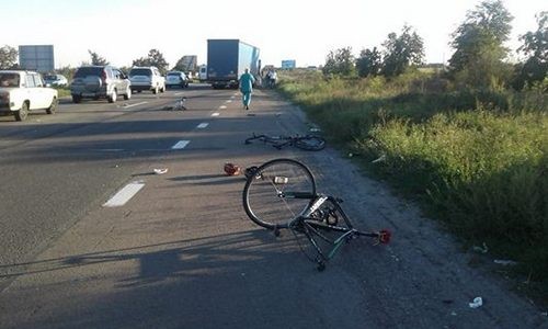 Девять юных велосипедистов попали в страшную аварию под Броварами