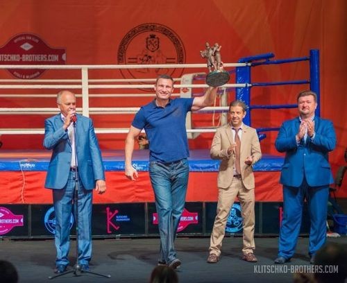 В Бердичеве стартовал турнир на призы братьев Кличко.