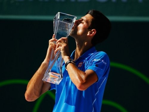 Джокович одолел Федерера в финале Итогового чемпионата АТР