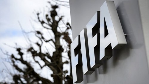 ФИФА открыла дела против Блаттера и Платини