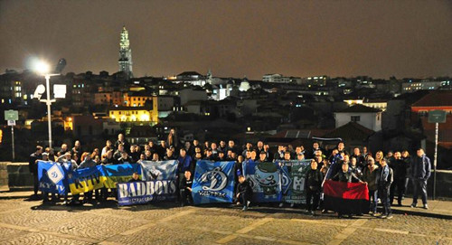 Марш фанатов Динамо в Порту